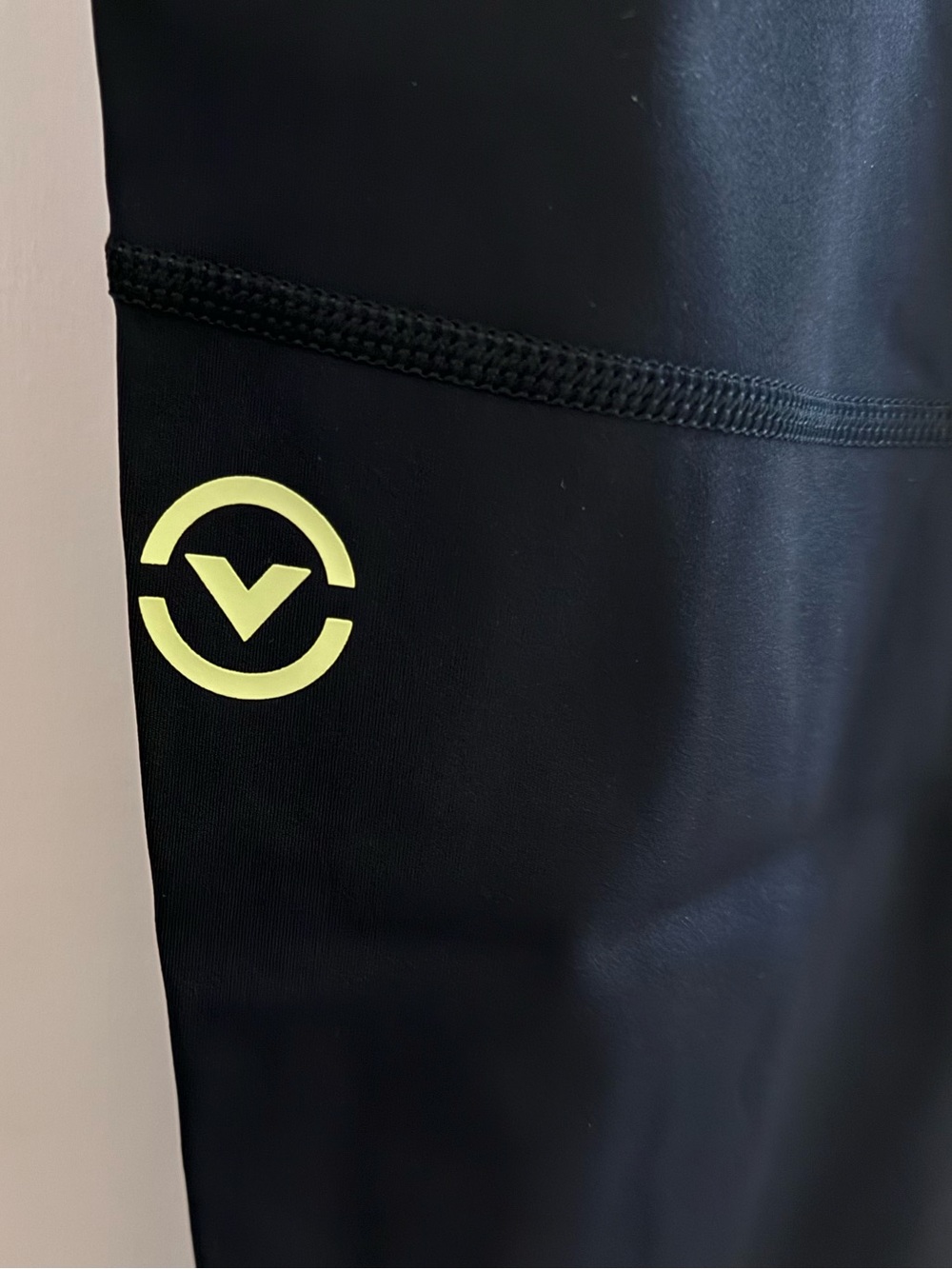 Virus Compression Leggings - Picture 4 of 5